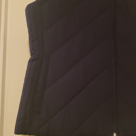 Puffer Vest - Picture 2 of 7